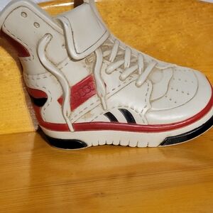 Vintage Sneaker Wall Pocket